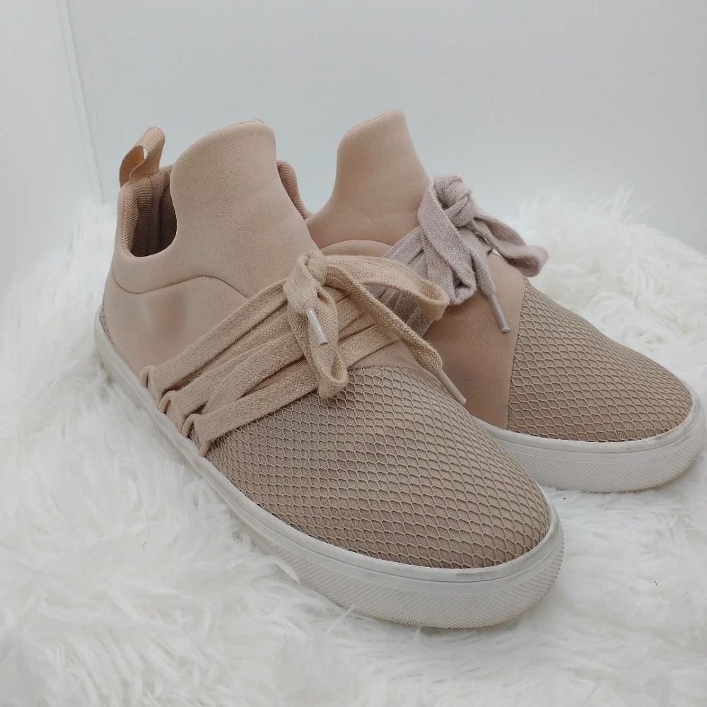 Steve Madden Lancer Blush Pinkish Tan Trainers Sneakers Lace Up Women's Size 6.5 - Picture 1 of 9